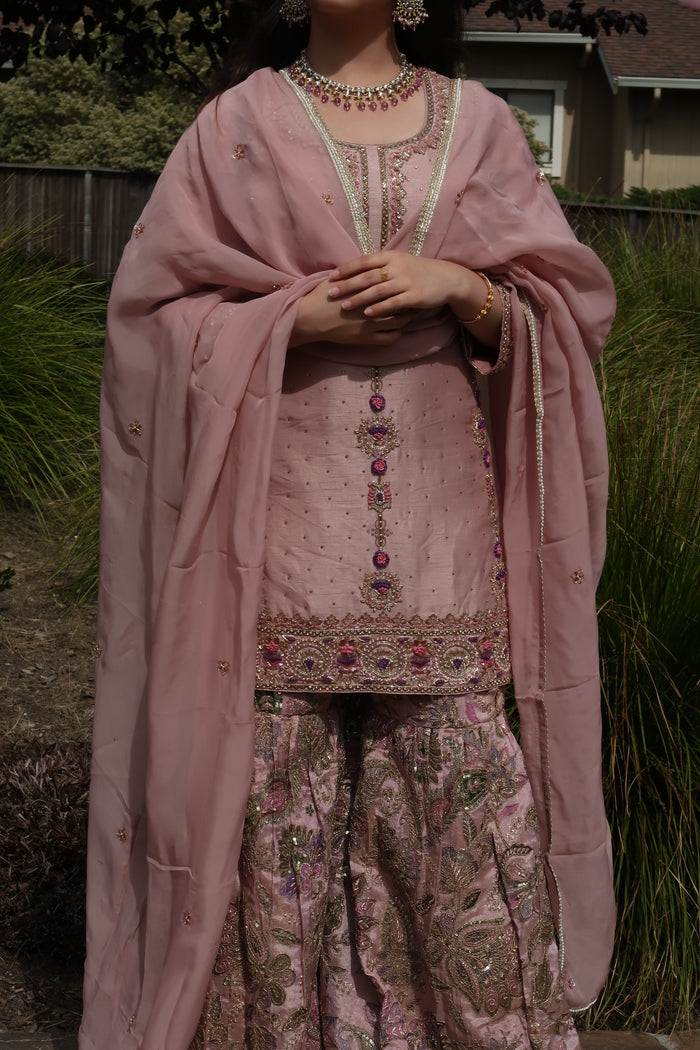 Ajuni Gharara Suit