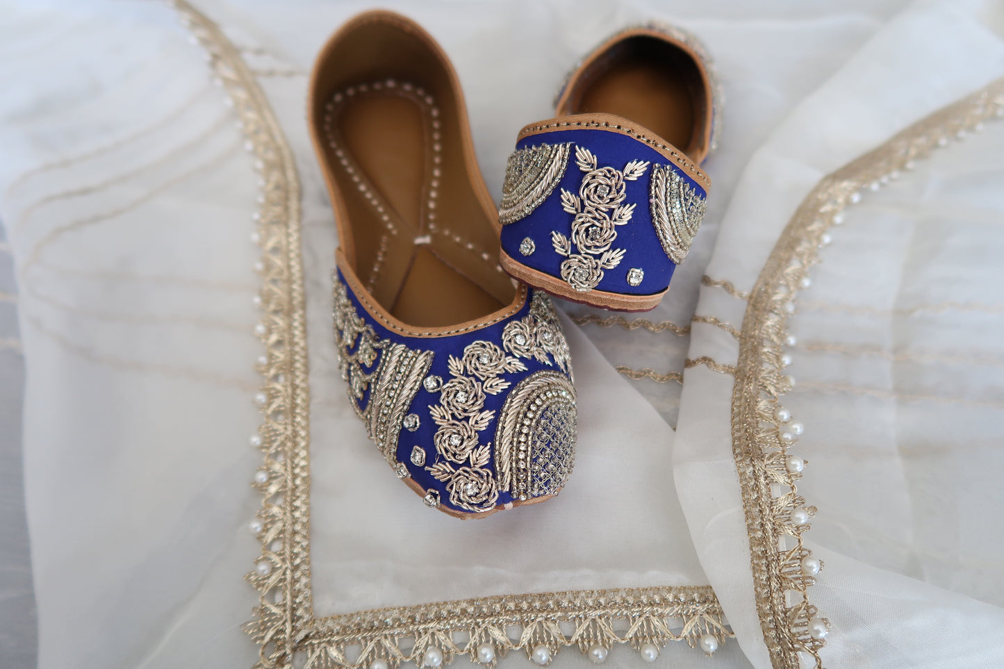 Royal Blue Velvet Punjabi Jutti