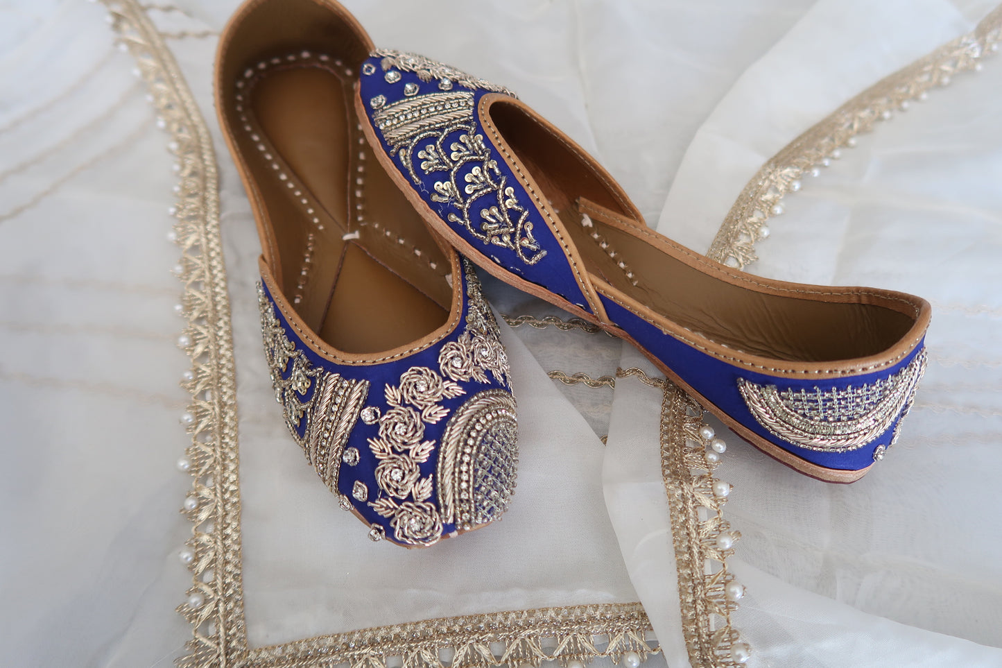 Royal Blue Velvet Punjabi Jutti