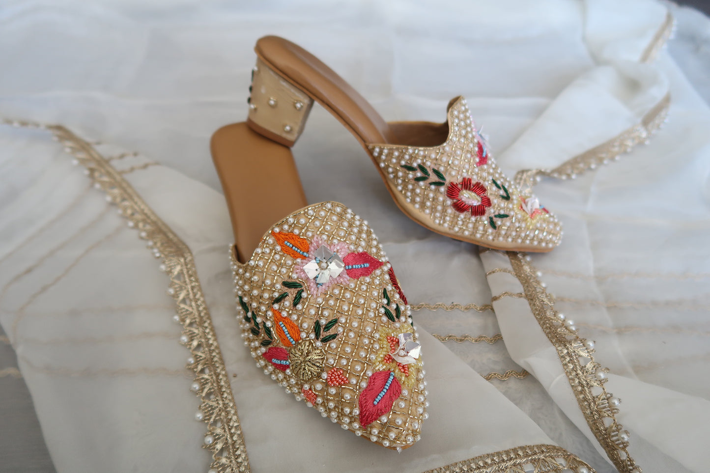 Floral Punjabi Heel